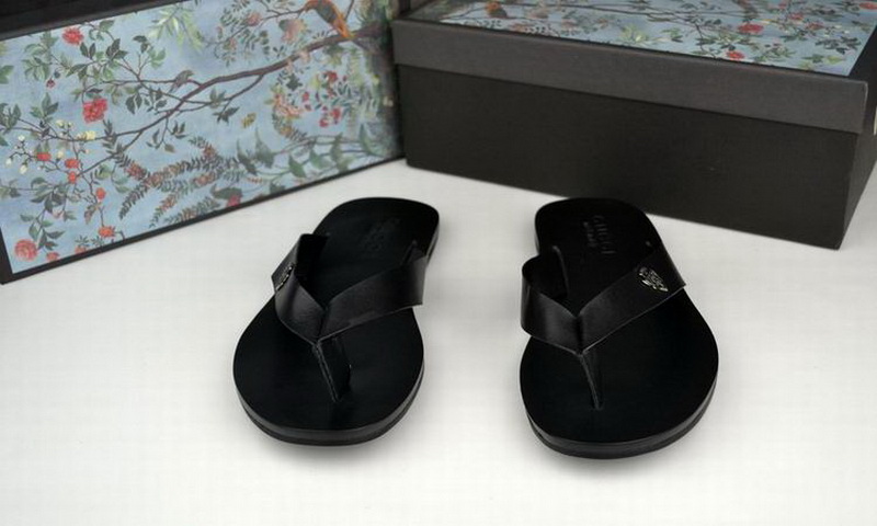 Gucci Slippers Woman--138